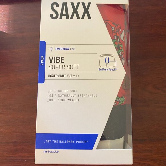 Saxx VIBE 2 pack Christmas Boxer Briefs "Kiss Off & Black" - Picture 2 of 3
